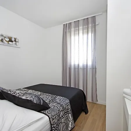 Apartament Lucas Podstrana
