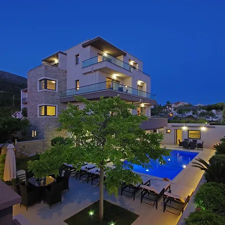 Lucas Apartament Podstrana