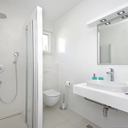 Apartament Lucas *