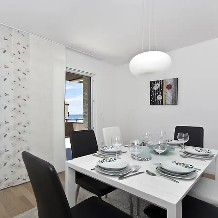 Lucas Apartament Podstrana